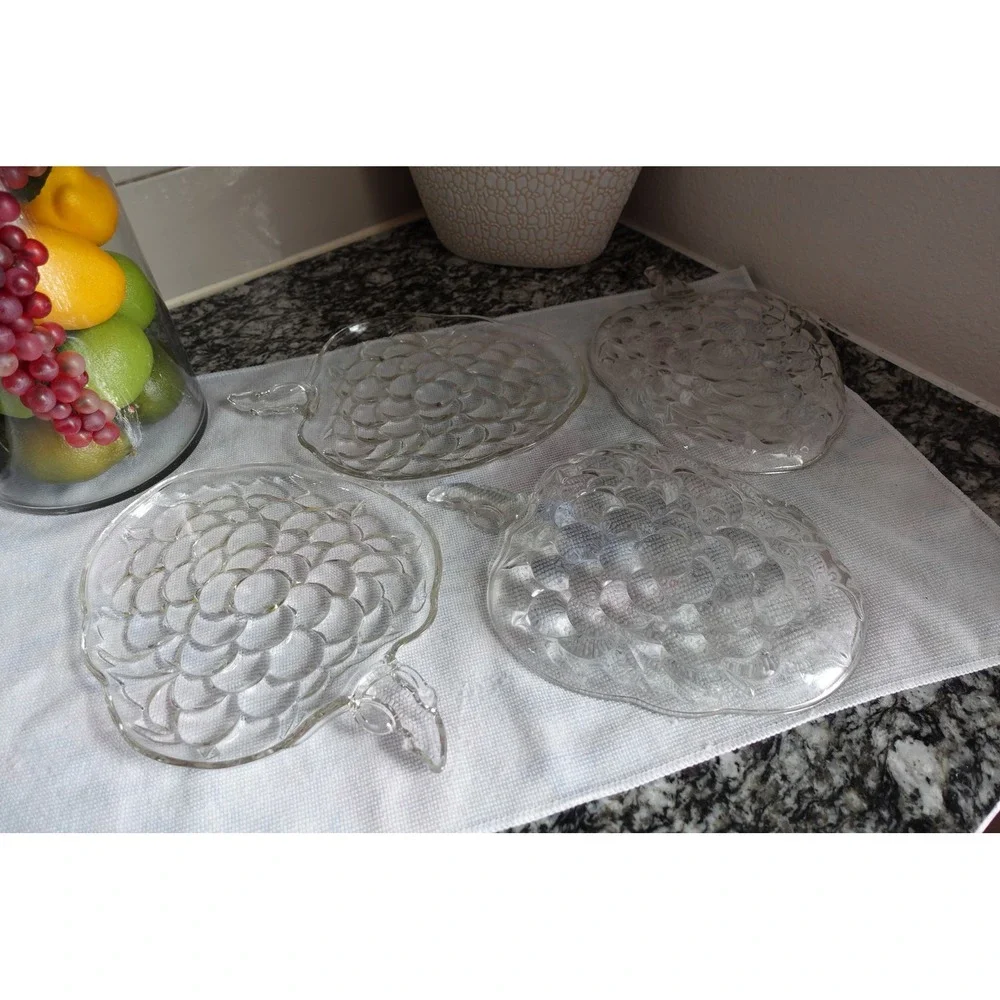 Vintage clear glass cluster bubbly grape serving dish-‎ set of 4